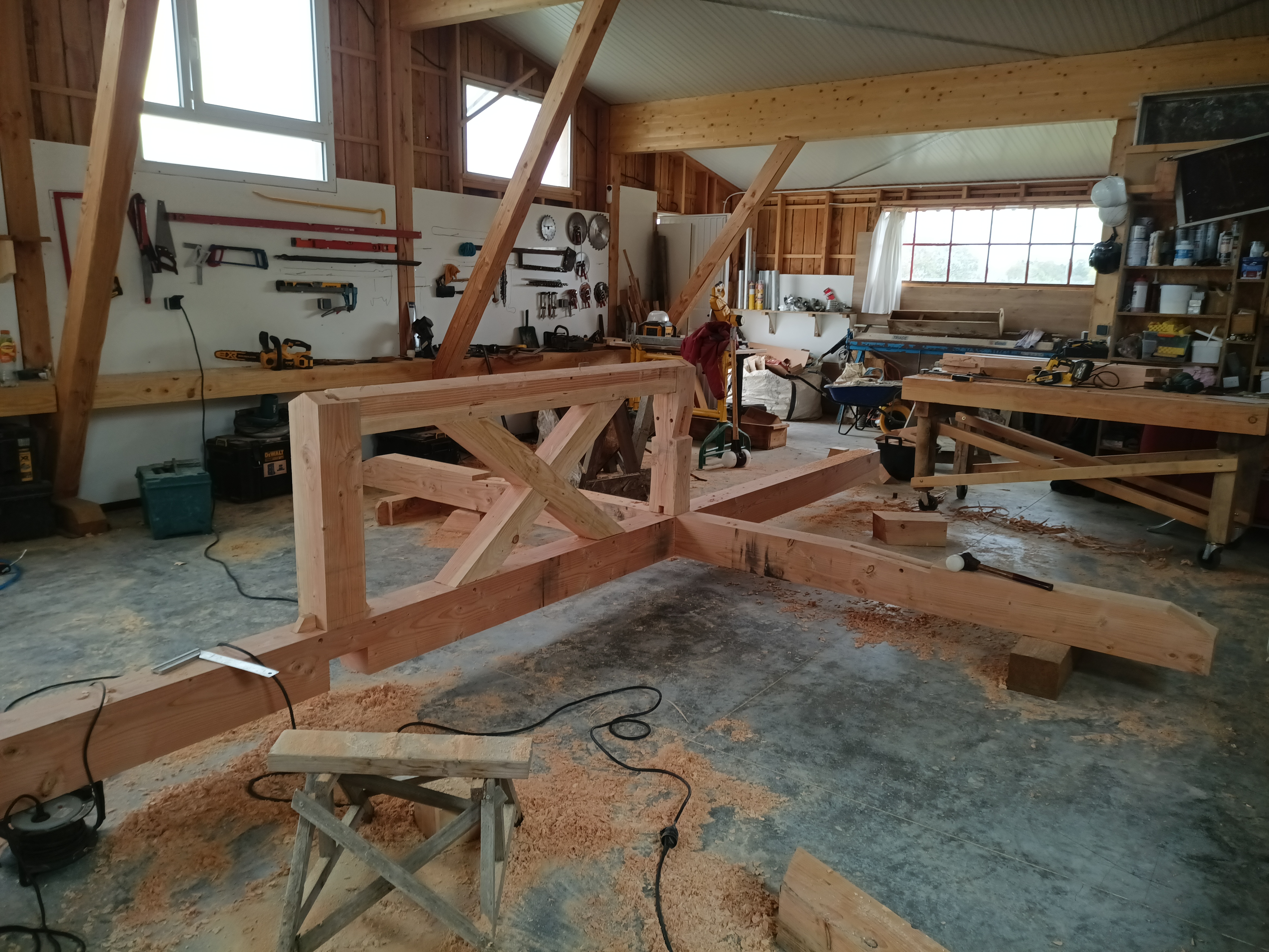 4 pans avec faitage et enrayure