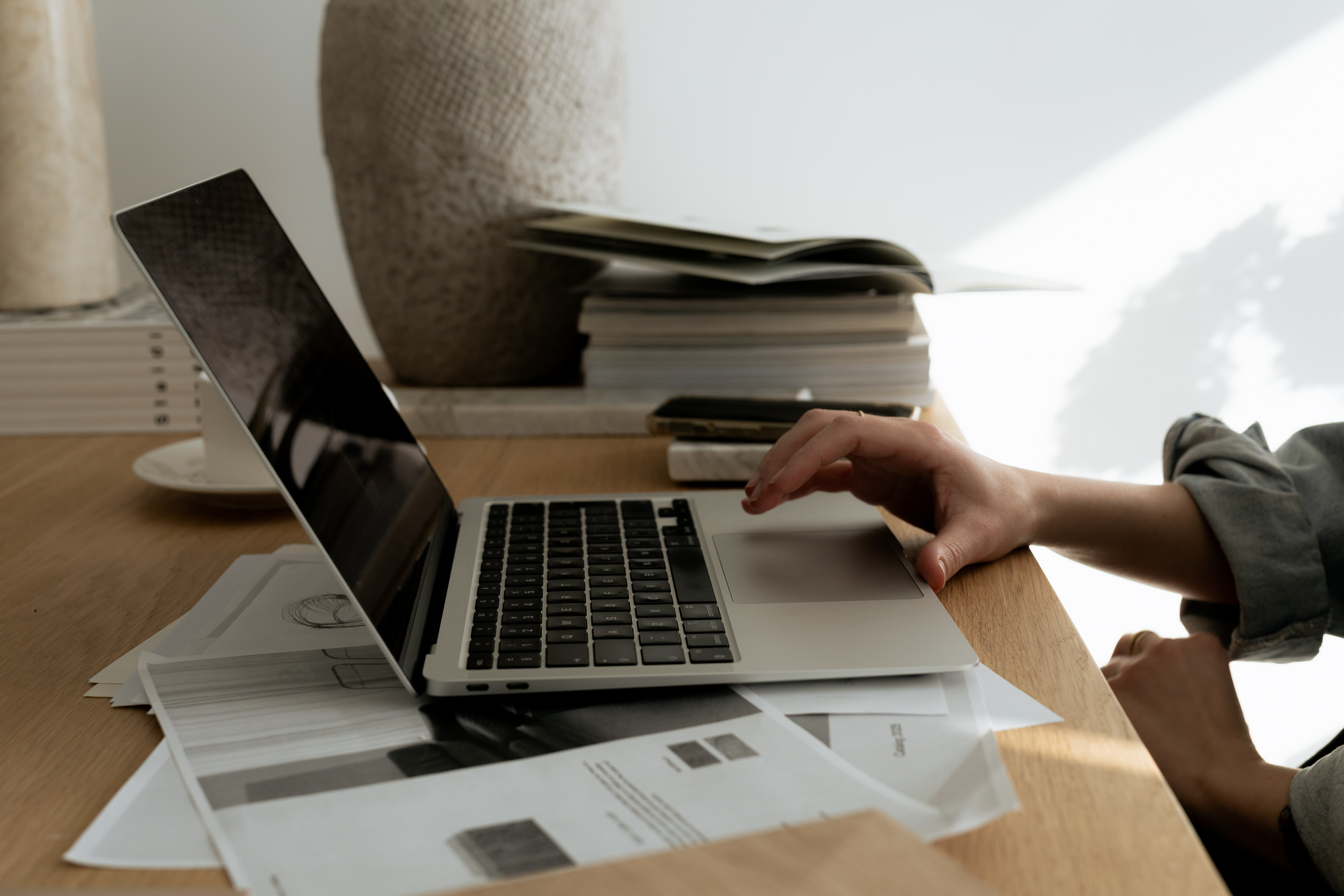 Fin d’année 2025 : les 5 vérifications administratives à faire avant 2026