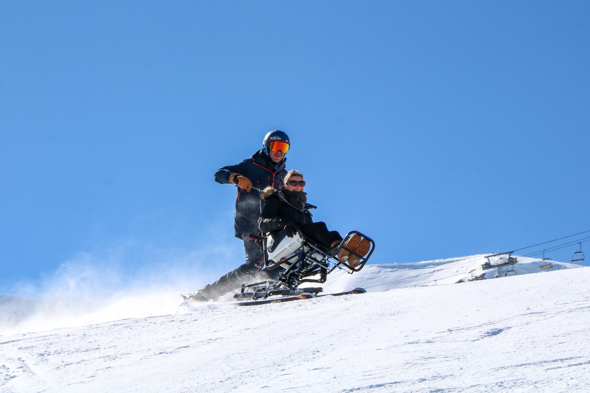 2022 02 28 saint sorlin arves fauteuil ski carnaval 18   ot saint sorlin d arves v bellot mauroz 9