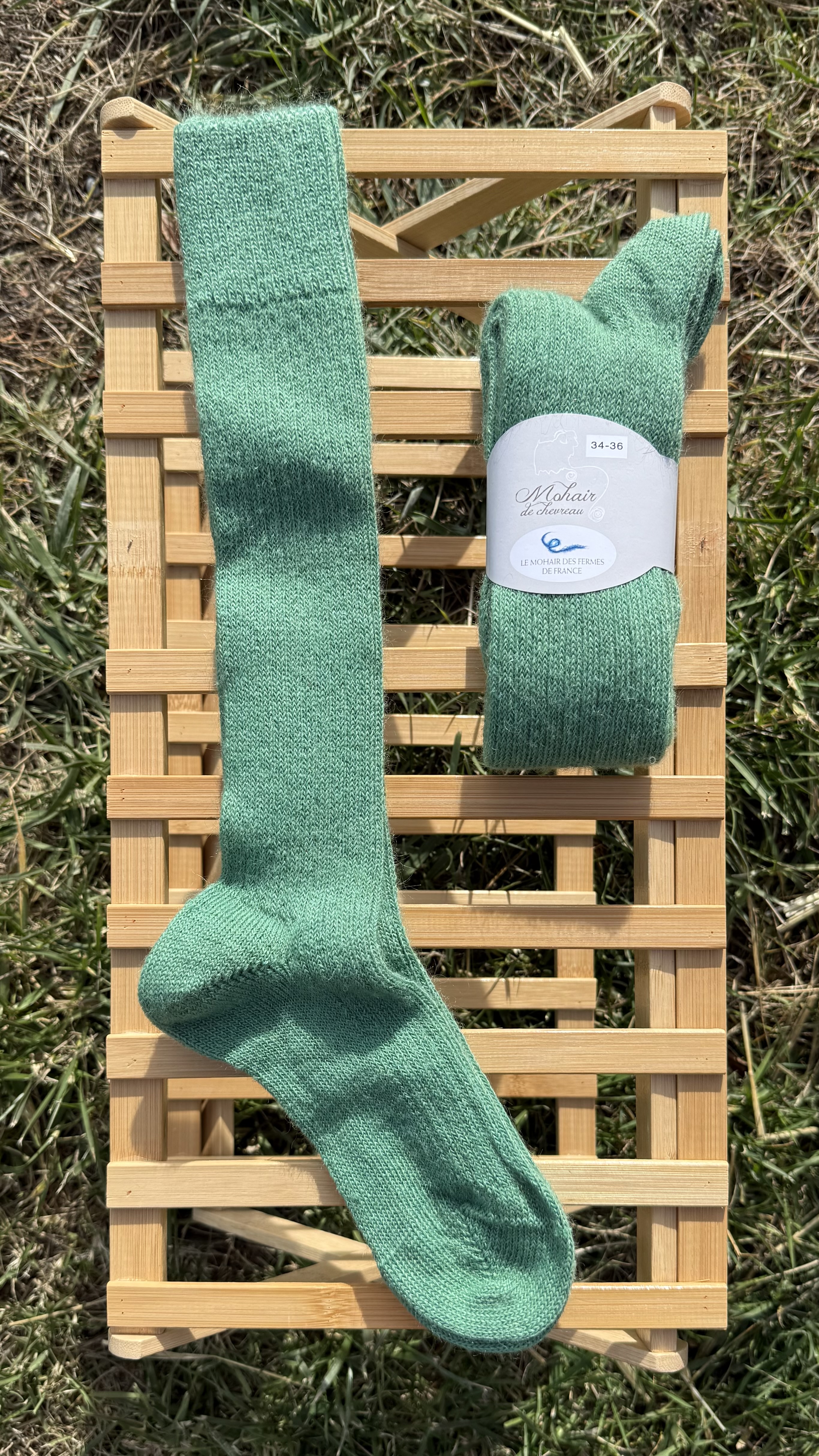 Chaussettes-fines-longue