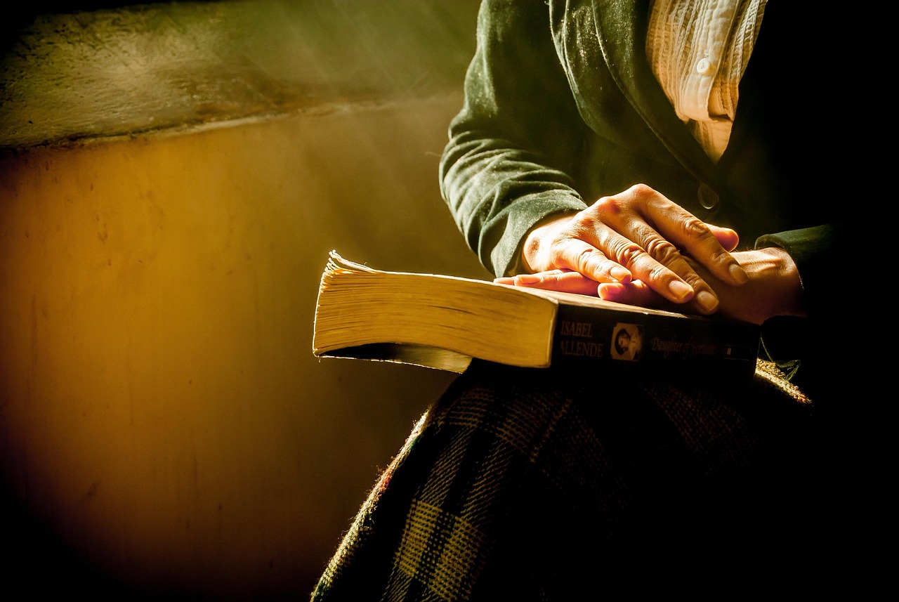 Book-1421097 1280