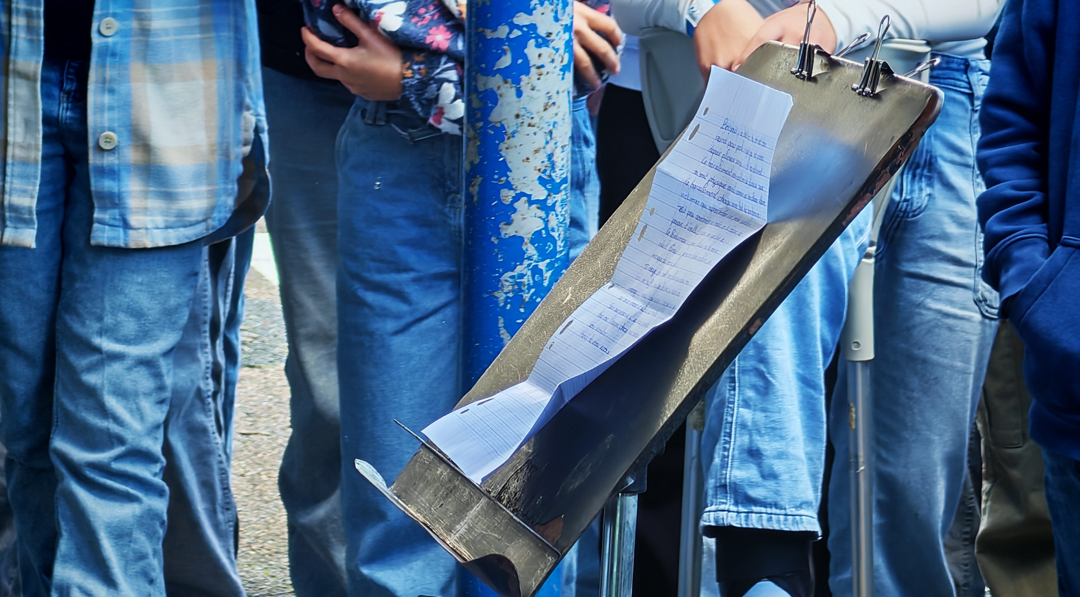 Tous unis contre le harcèlement : Le Collège George Sand se mobilise en bleu