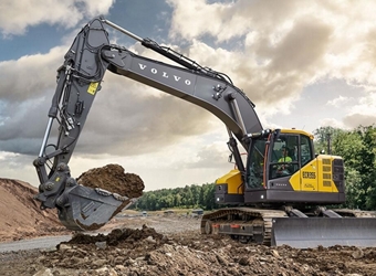 ECR355, l’efficacité compacte