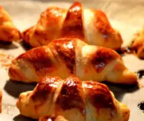 Aperitifs Croissants-foie-gras