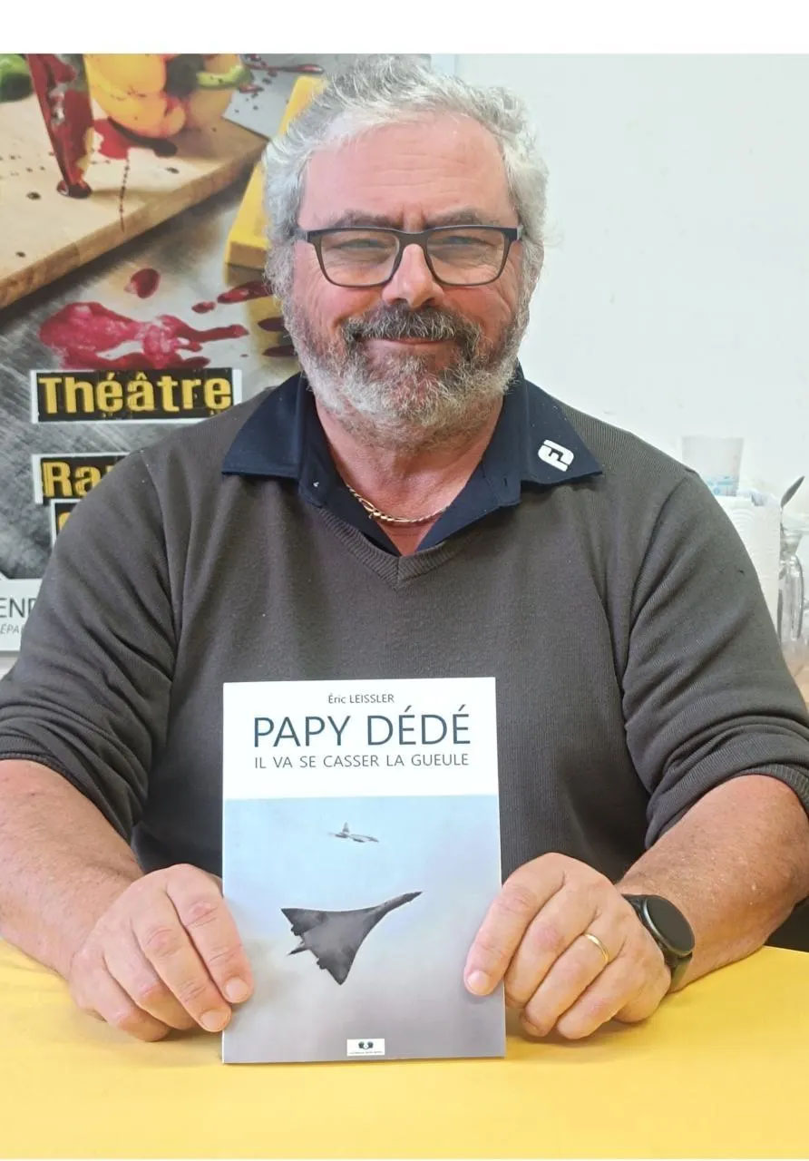 Éric Leissler parle de son ouvrage à la presse