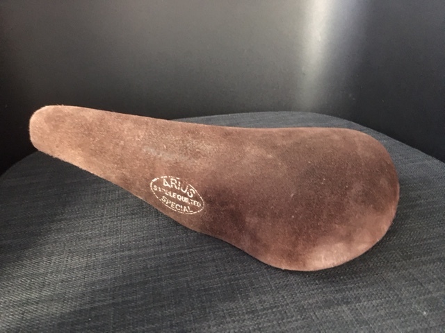 selle arius vintage cuir retourne marron camel en tres bon etat 45 euro