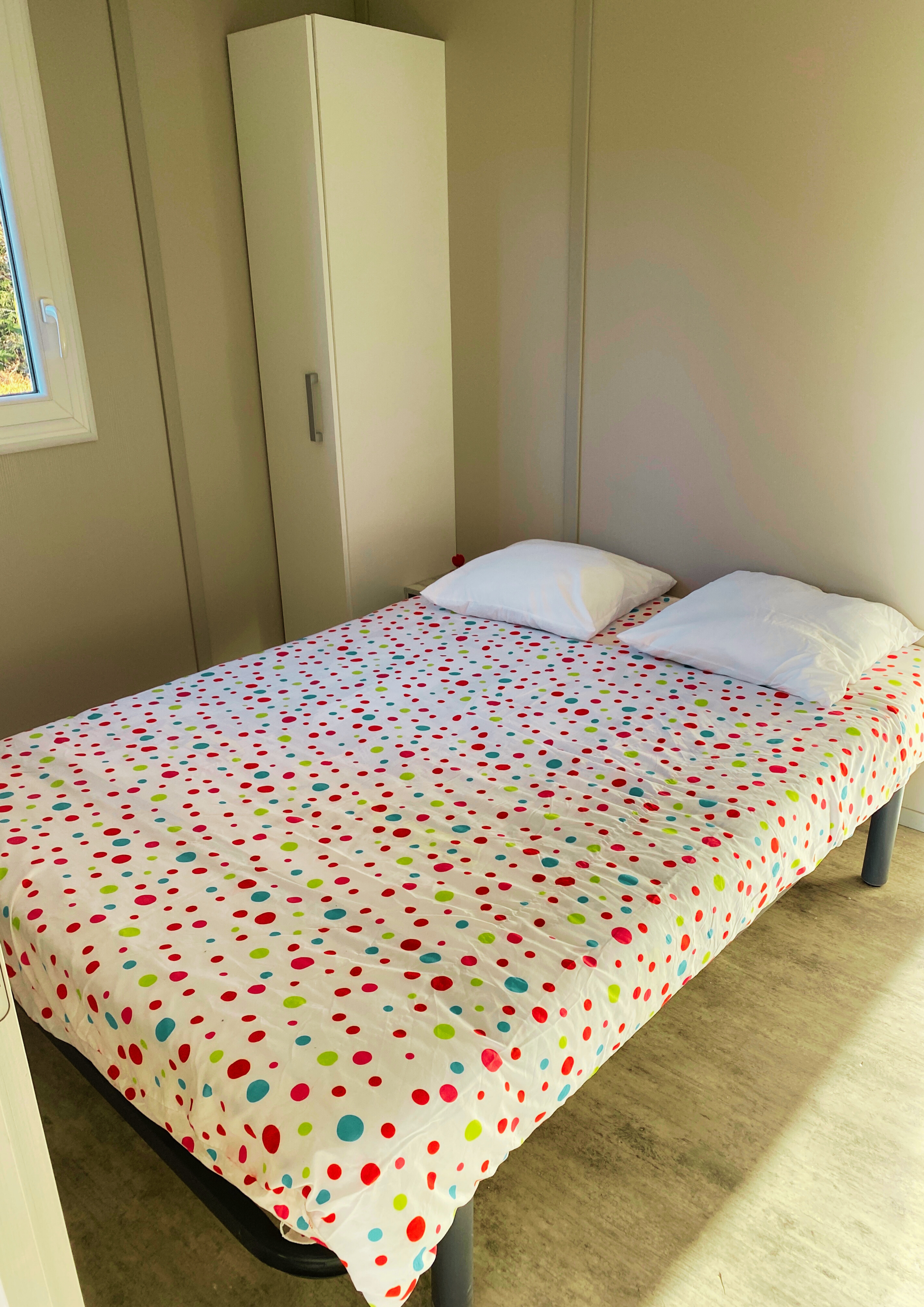 Chambre double chalet 5 places camping correze saint martin la meanne1