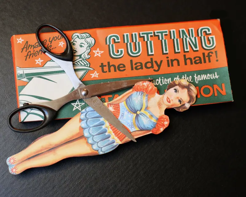 Magic-trick-cutting-lady-half-s-box-childrens-version-sawing-illusion-76423004