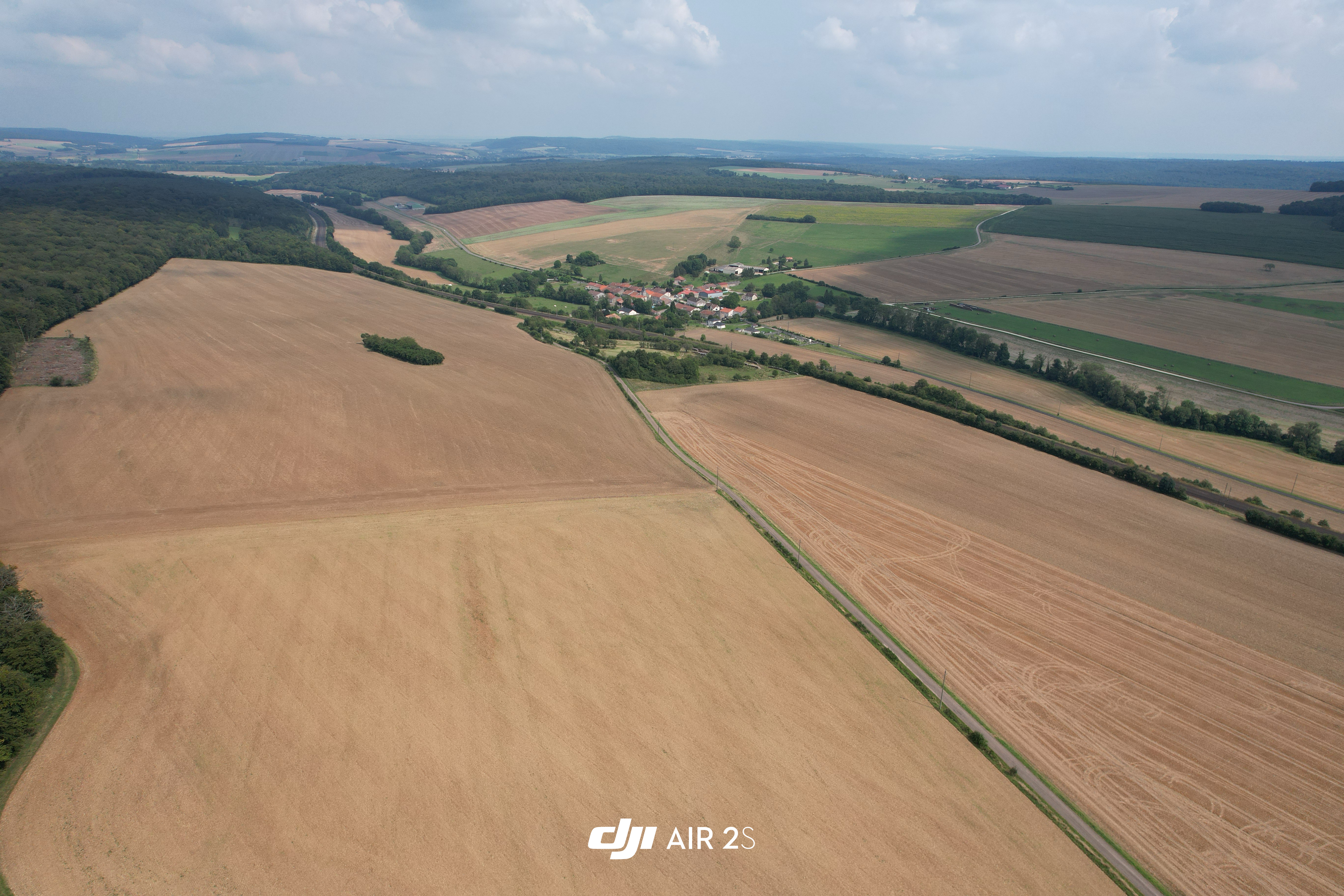 Photographie village printemps  grimaucourt pres sampigny grandestdrone