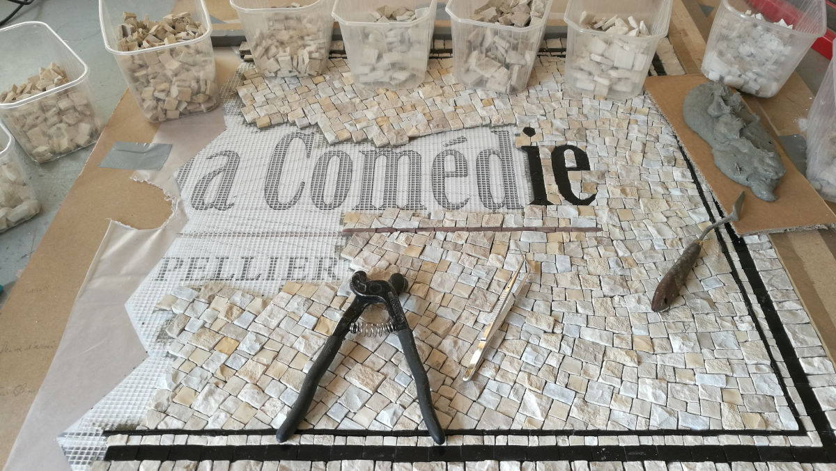 Hotel de la comedie en cours mosaique beige ora