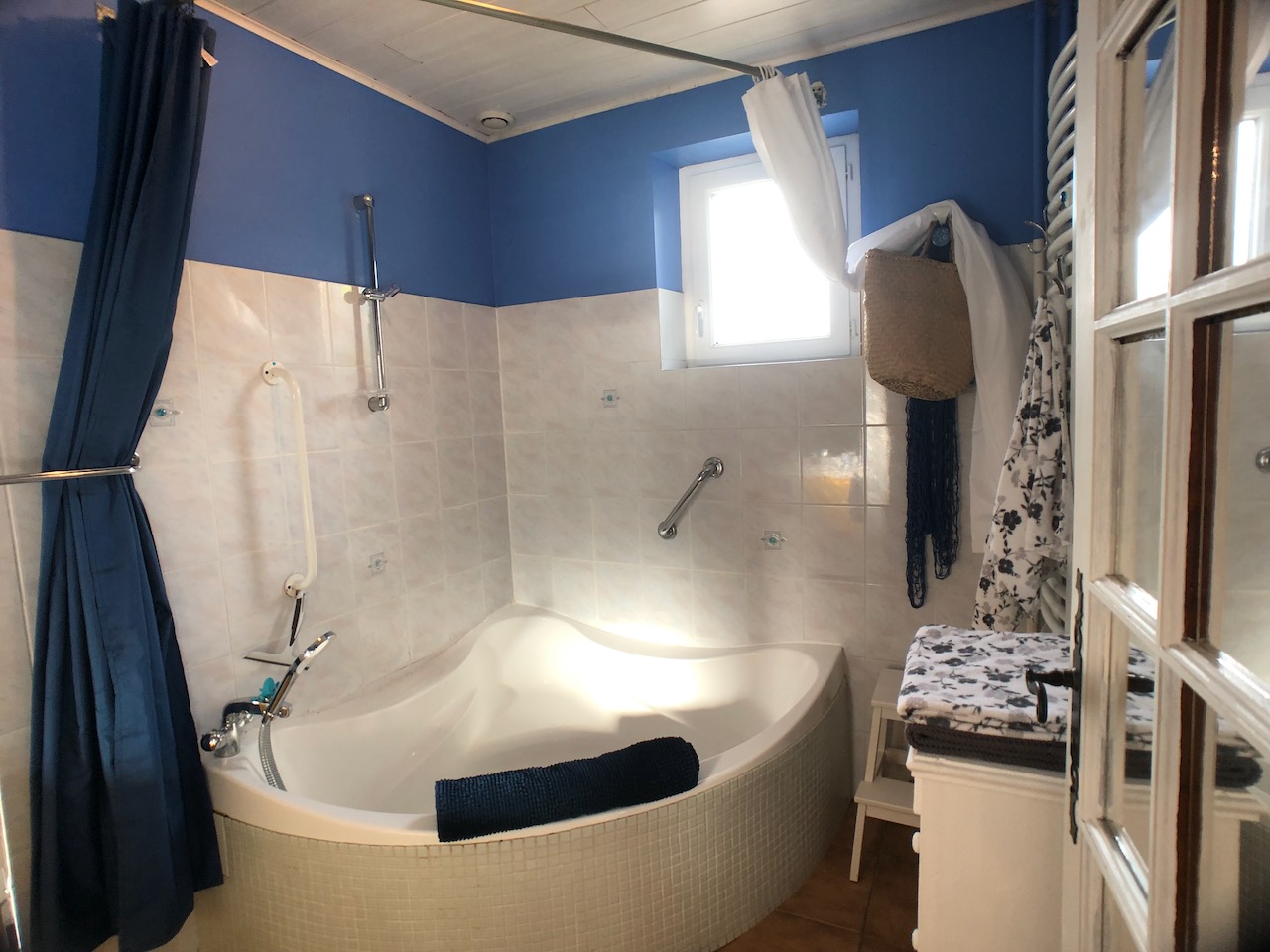 Salle de bain douche coq