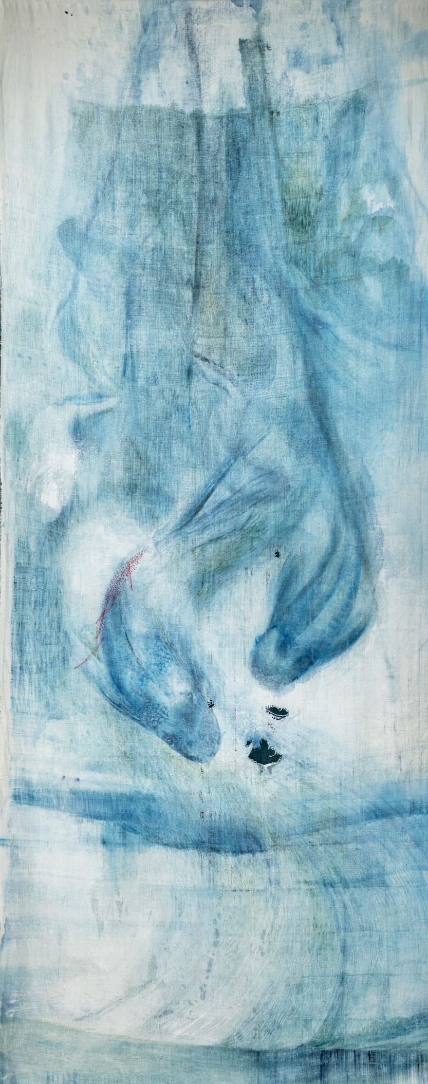 Kawaba - la toile de chanvre légère laisse passer la lumière.
Une toile idéale pour mettre en valeur la matière d'un mur.
Kakemono- Huile et broderies sur toile libre 103 x 270 cm