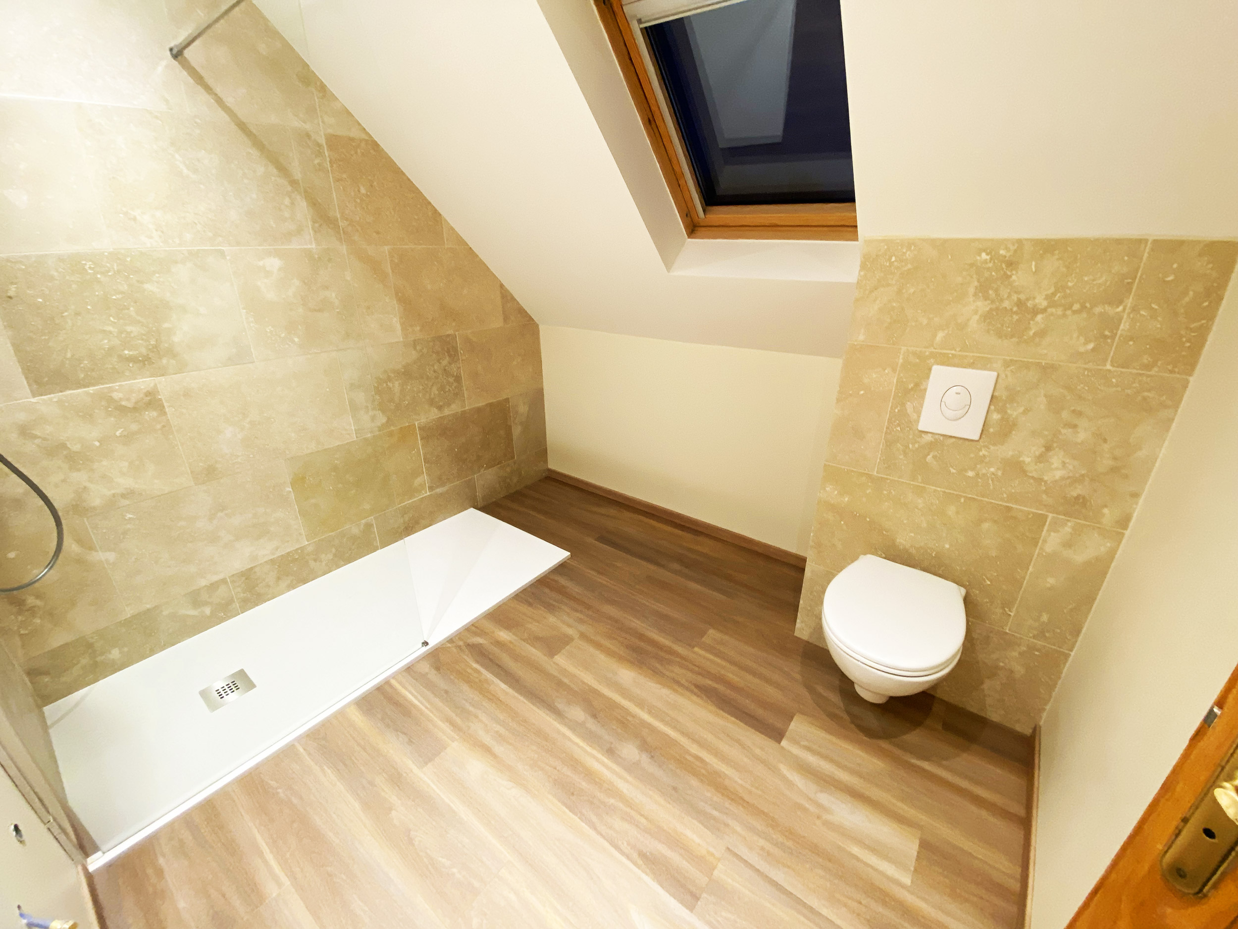 Salles-de-Bains-Cle-en-Main