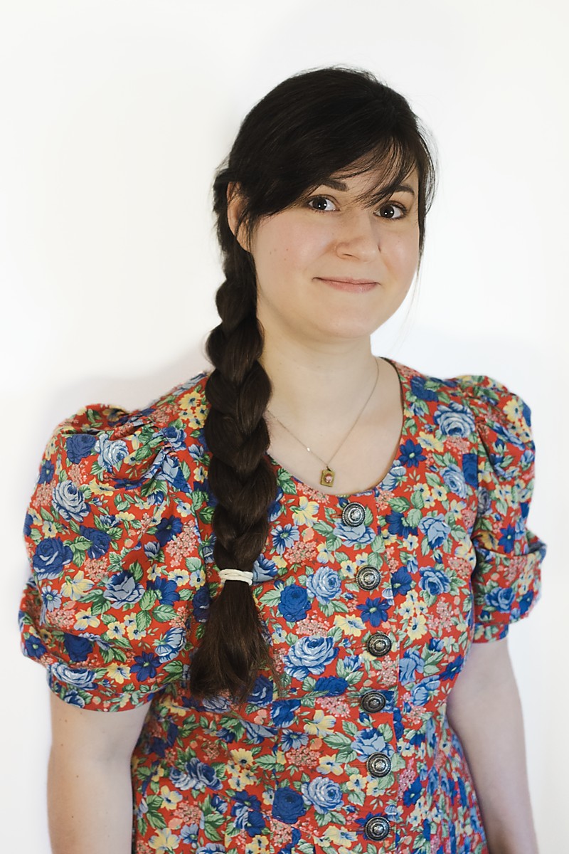 Gwendolyne Legoffe, professeur particulier et en cours collectif. Soutien scolaire, cours, ateliers créatifs et stages à Cesson Sévigné en Ille et Vilaine, à côté de Rennes. Toutes matières primaire et collège, Français et Histoire niveau bac