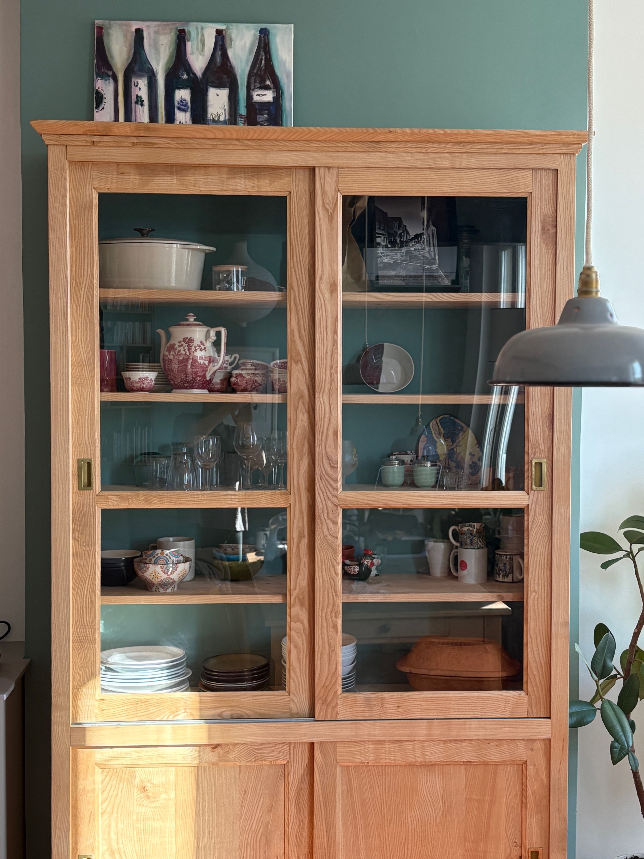 Meuble de cuisine sur-mesure 4 portes coulissantes