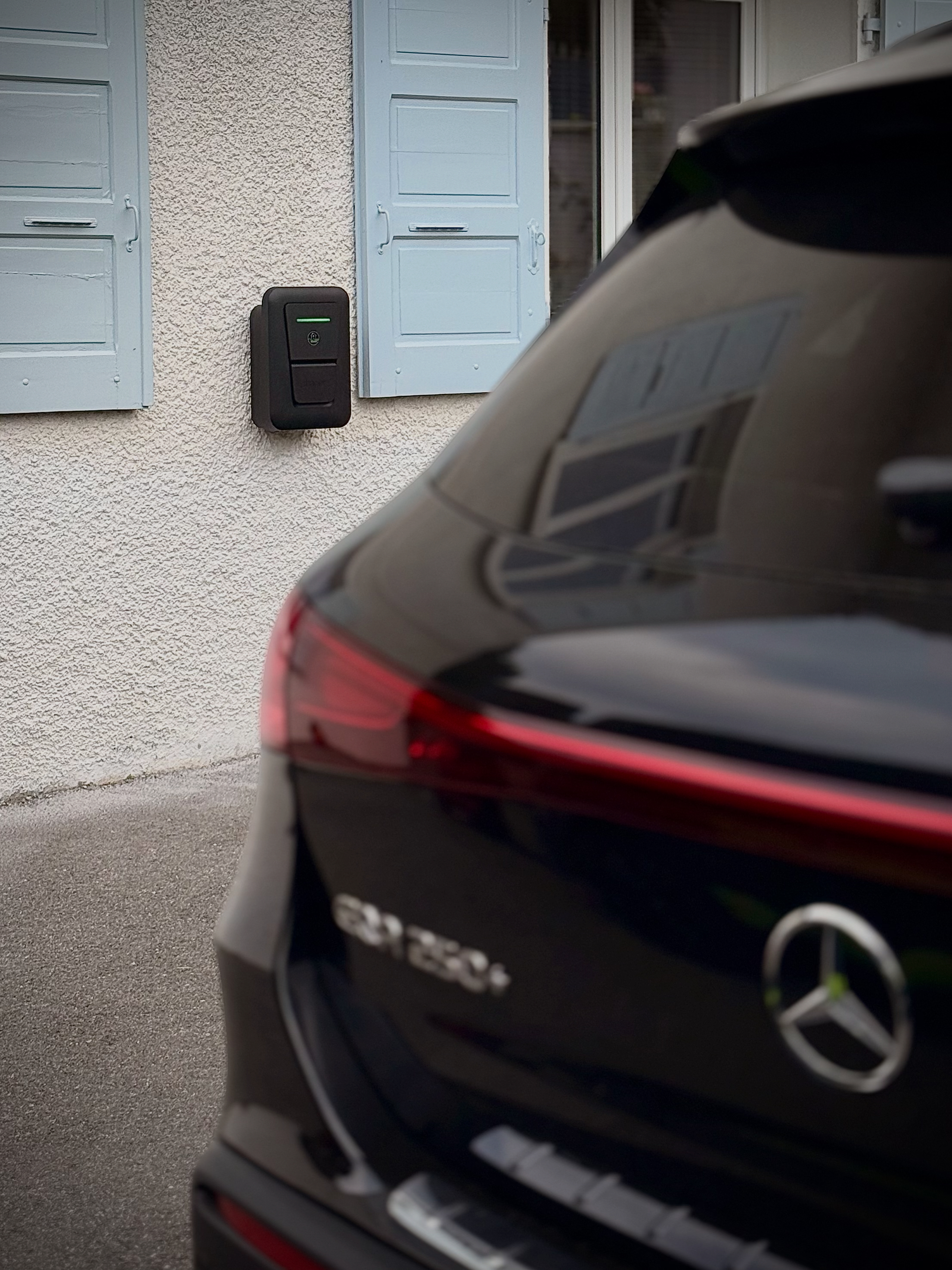 Installation borne de recharge abondance