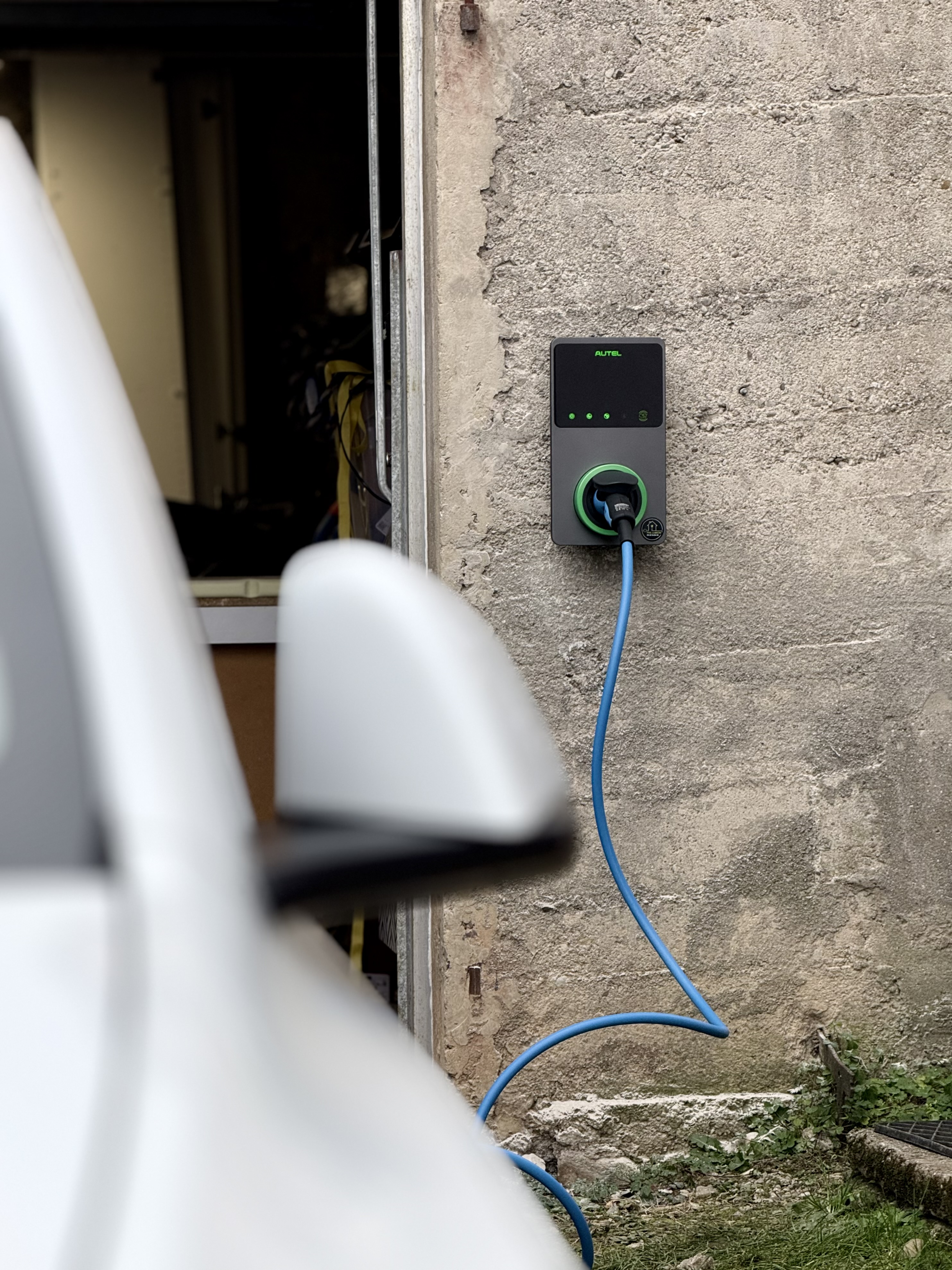 Installation borne de recharge tesla thonon