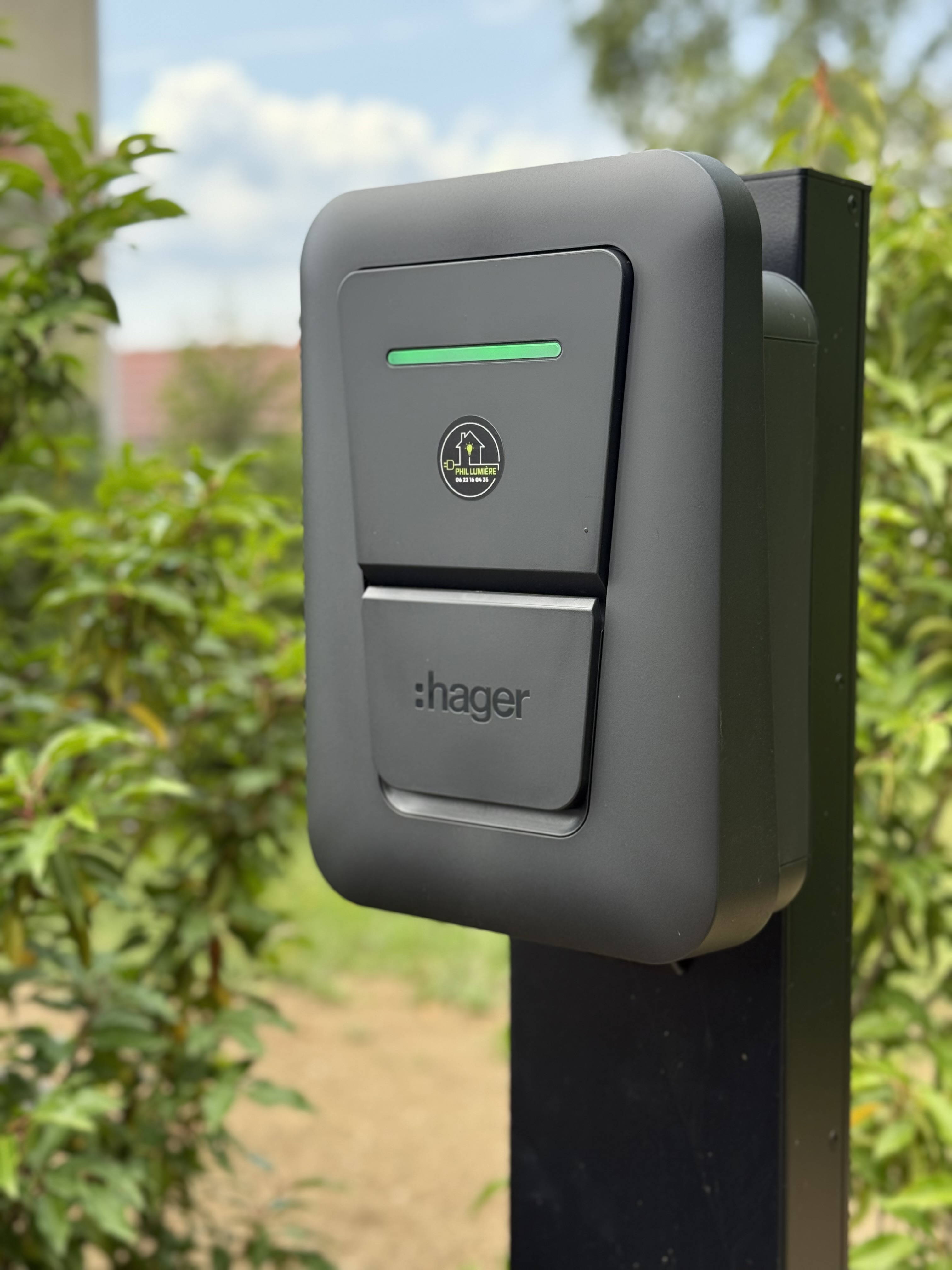 Installation borne de recharge evian