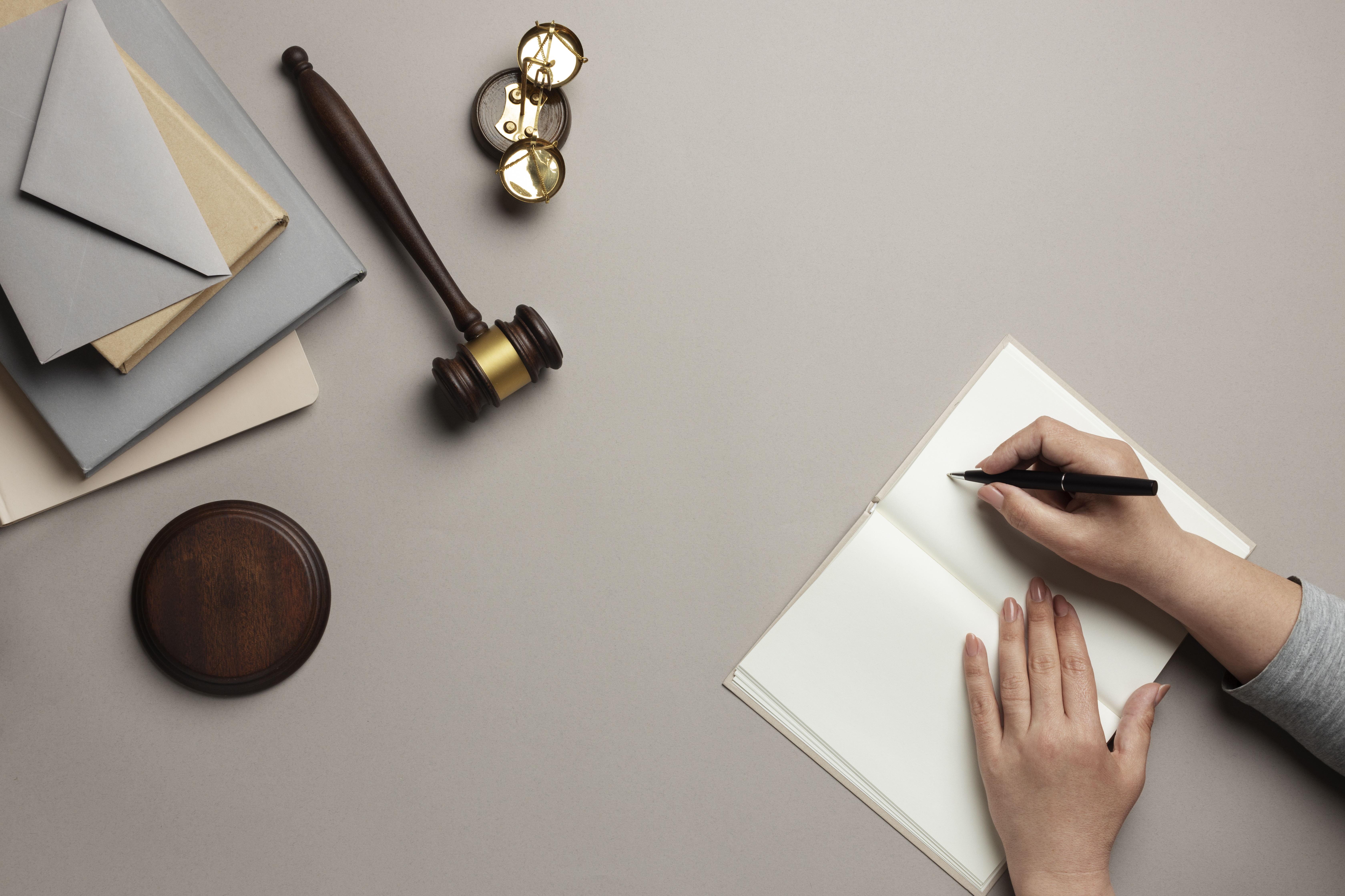 Top-view-career-guidance-items-judges-3-