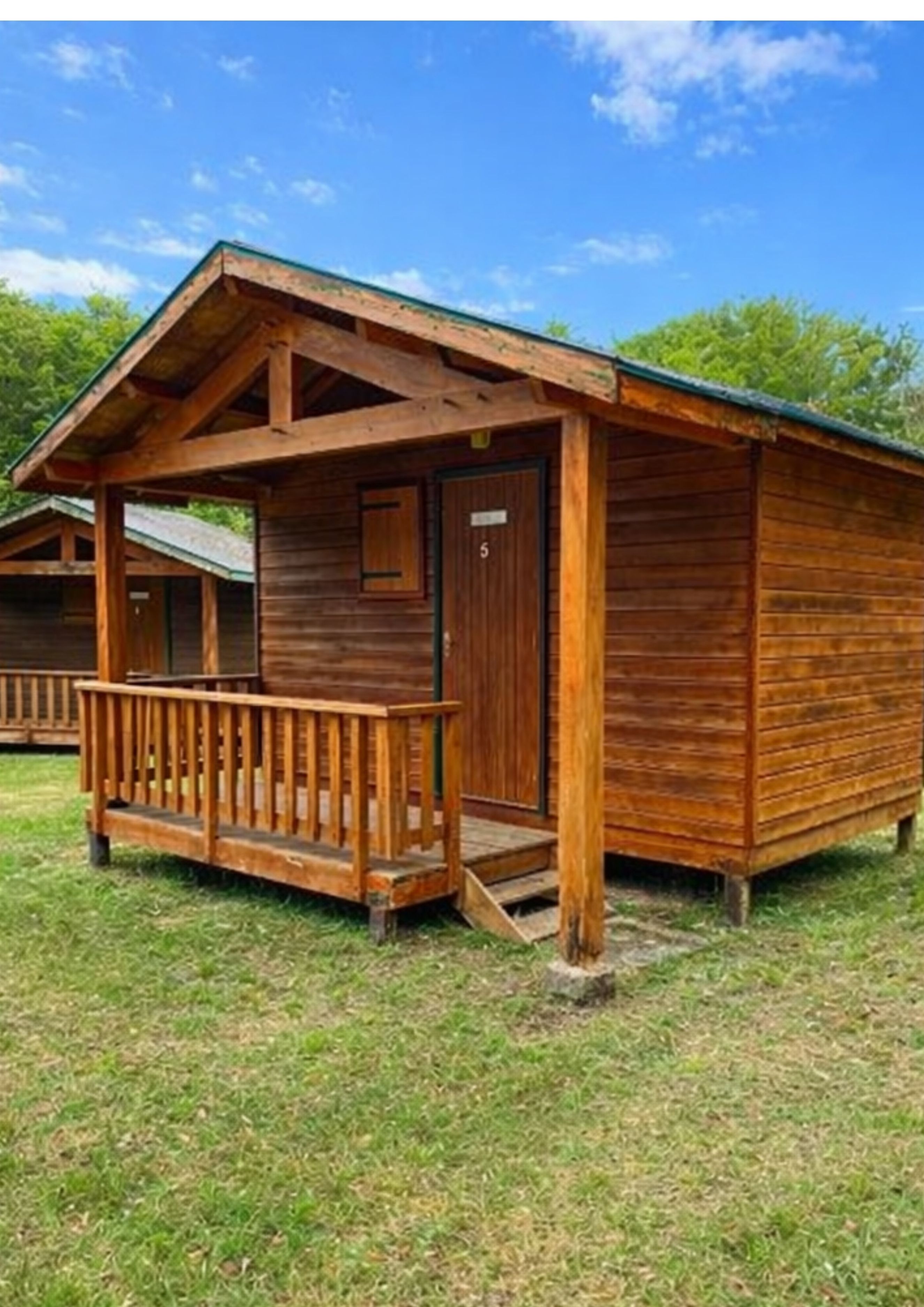 Cabane en bois camping le vert bois correze
