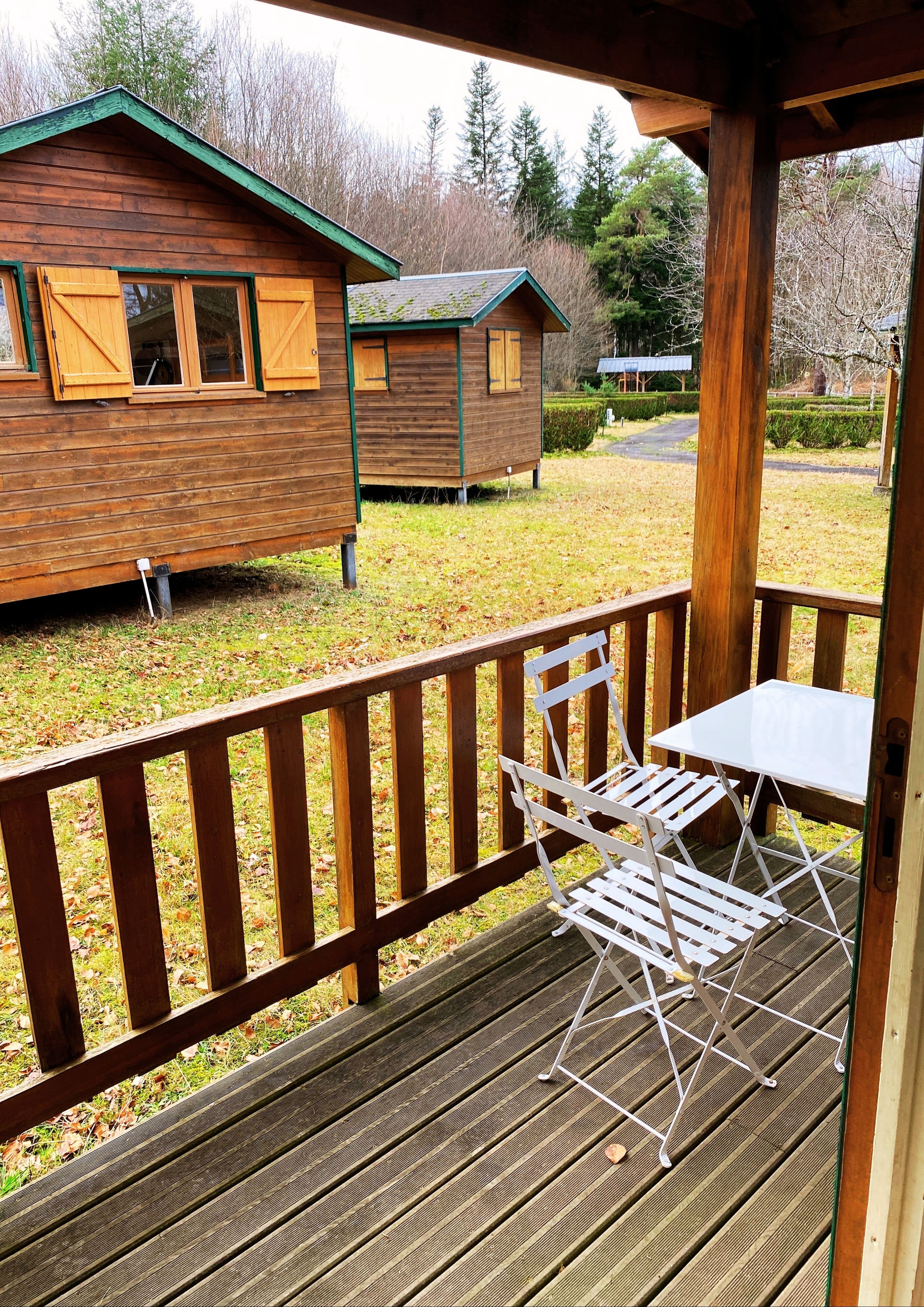 Cabane bois interieur2 camping le vert bois correze