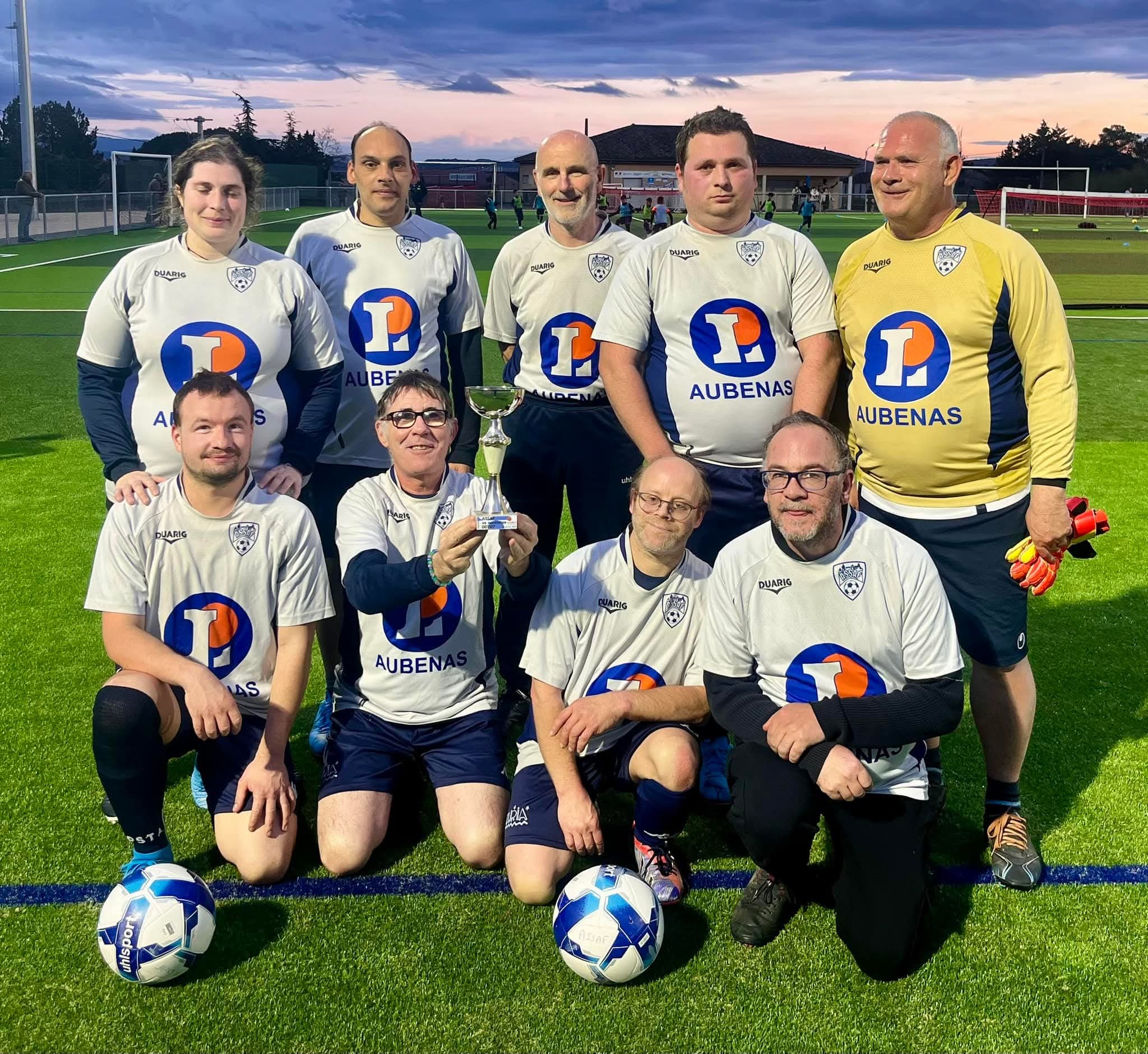 Fb img 1744370595744