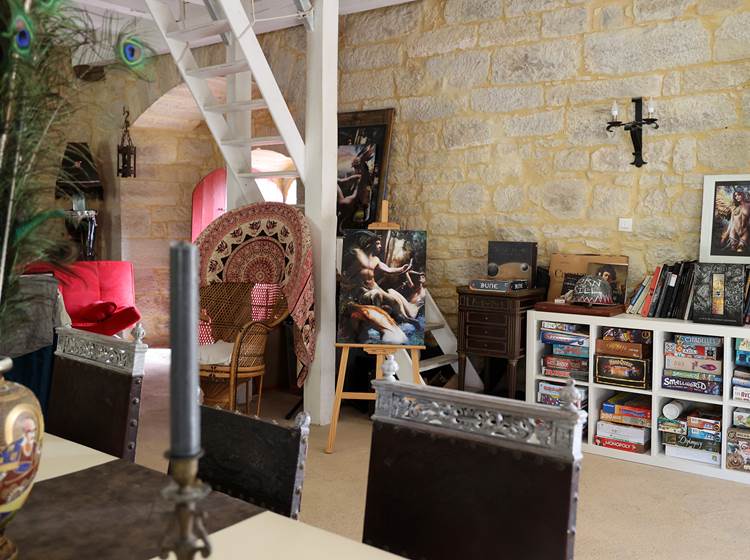 Chateau de Saint Chamarand, Hébergement et gîtes de groupe dans le Lot, Chambres de caractère, location de Salles, activités ludiques, jeux