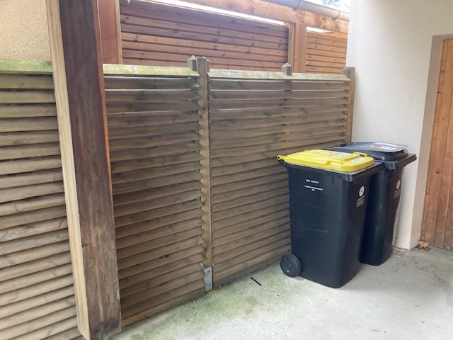 Avo renovation isolation d un garage aux ponts de ce maconnerie surbots menuiserie porte fenetre bardage 6