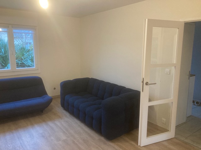 Avo renovation modernisation de ce salon sejour peinture et sol 8