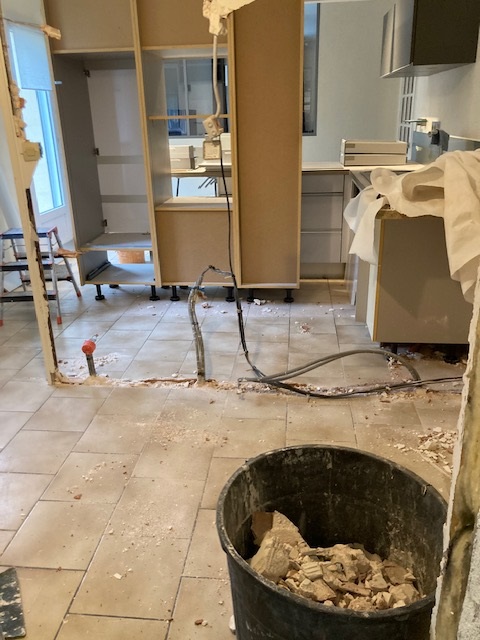 Avo renovation isolation garage renovation cuisine et buanderie angers 10