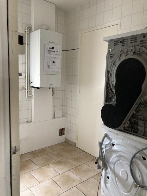 Avo renovation isolation garage renovation cuisine et buanderie angers 3