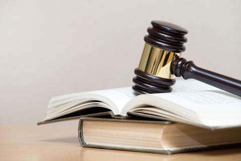 Droit-constitutionnel-480x320