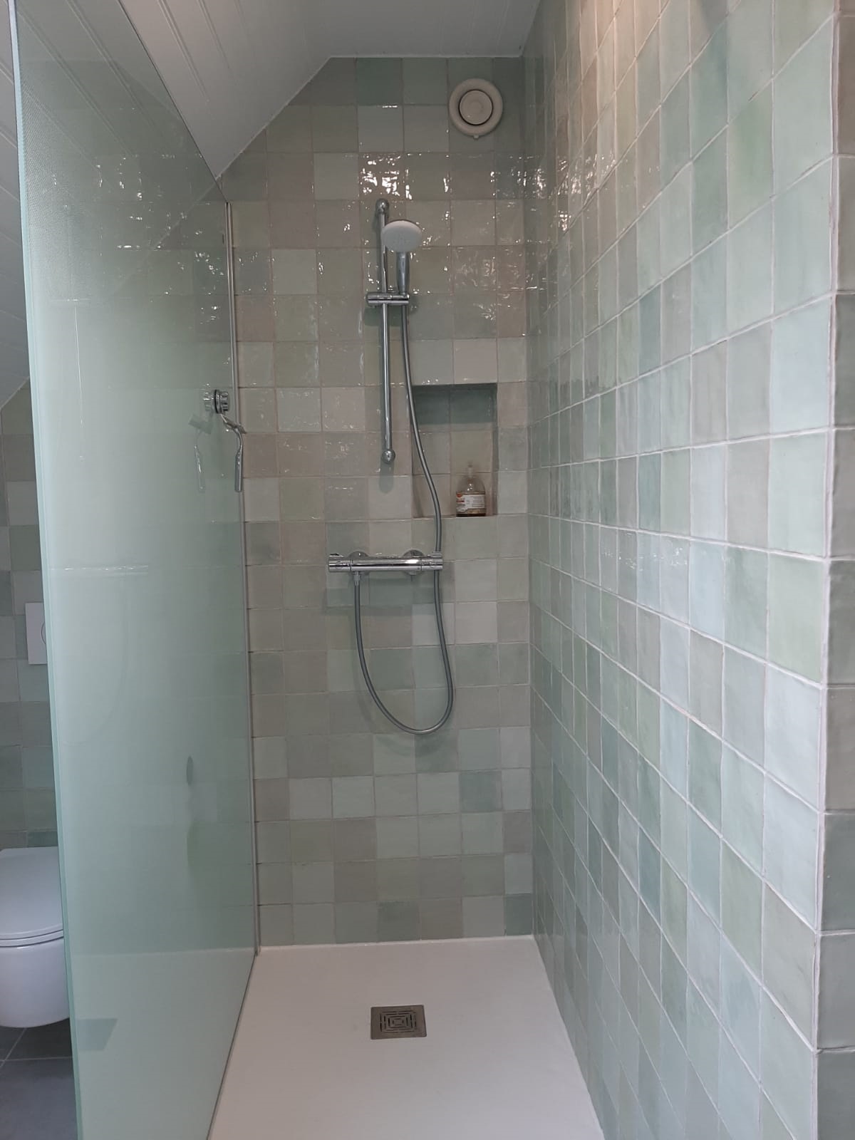 Avo renovation renovation complete de salle de bain etage au plessis mace plomberie et depannage 9