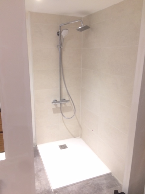 Avo renovation renovation salle de bain remplacement baignoire par douche et meuble vasque 5