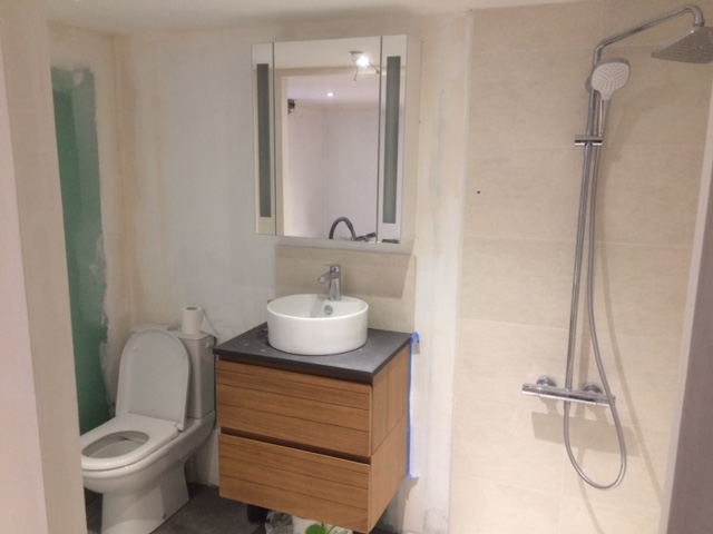Avo renovation renovation salle de bain remplacement baignoire par douche et meuble vasque 4