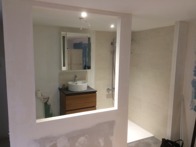 Avo renovation renovation salle de bain remplacement baignoire par douche et meuble vasque 3