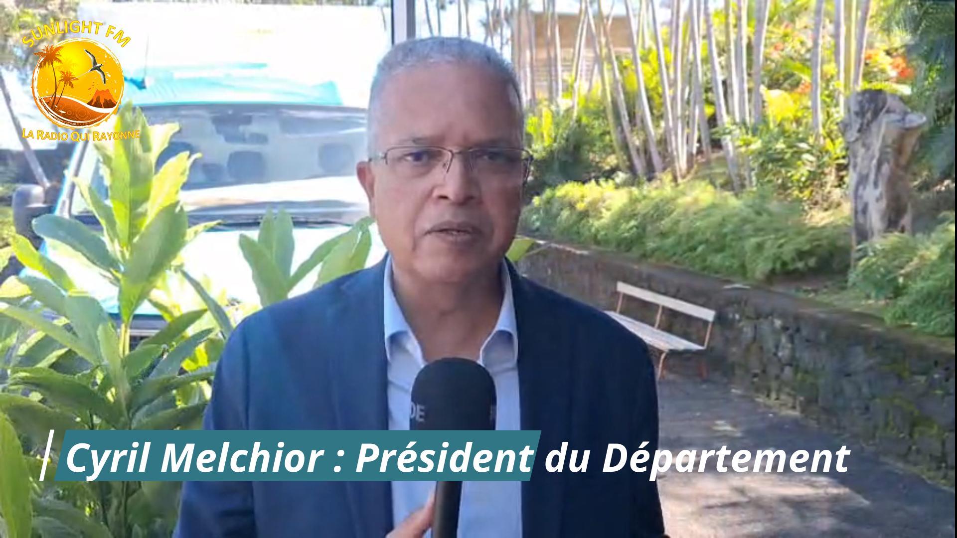 Reportage-sur-le-Bus-Itinerant-le-UPPE-a-St-Philippe-le-12-Aout-2025-Miniature