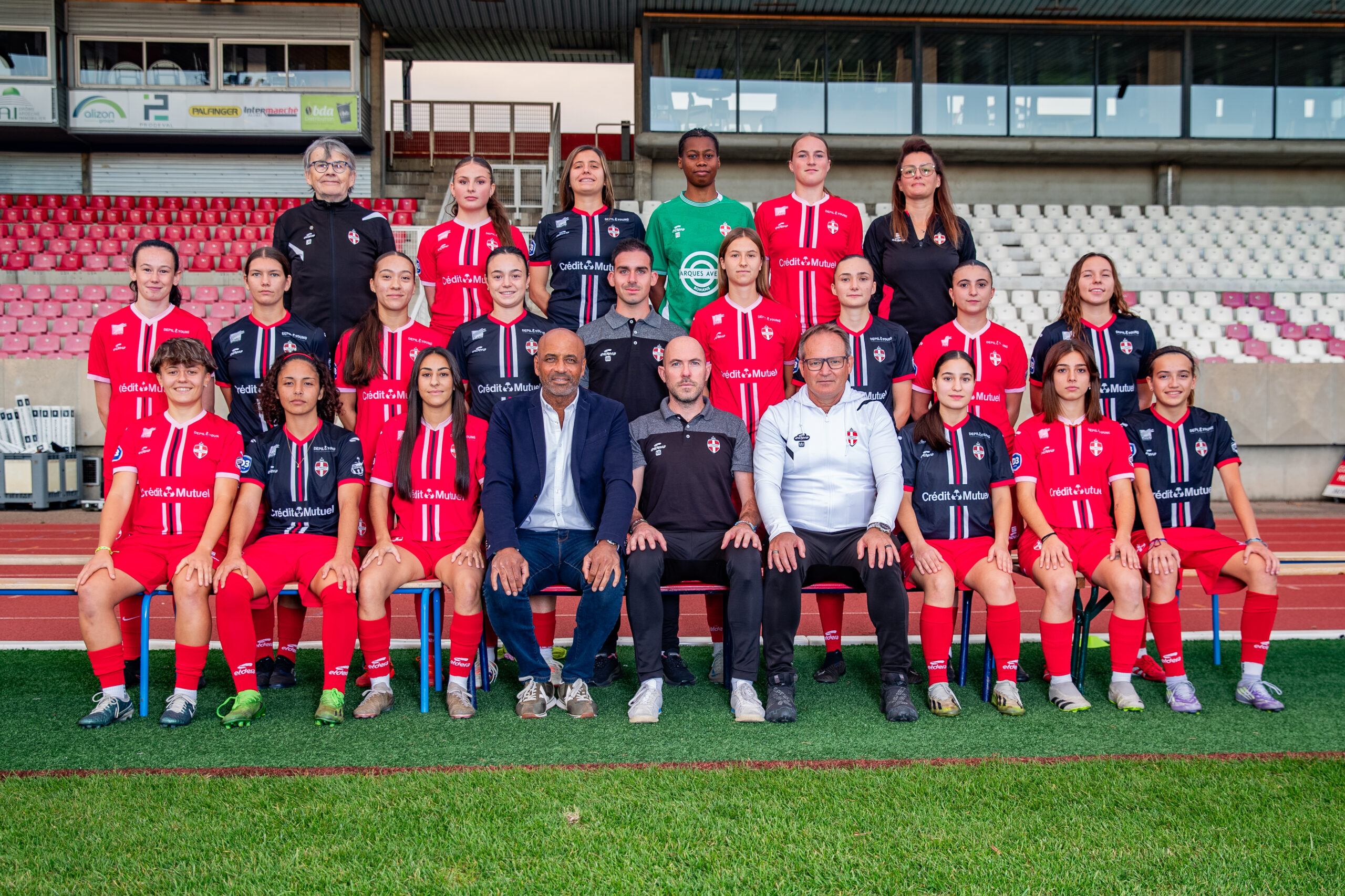 Equipes-Olympique-de-Valence-21-sur-212025-10-0800021-scaled