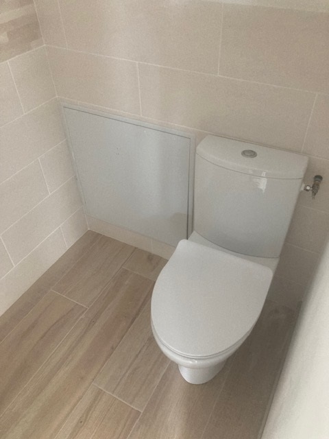 Avo renovation angers amenagement de combles escalier sur mesure placo plomberie electricite isolation sol tubage 55