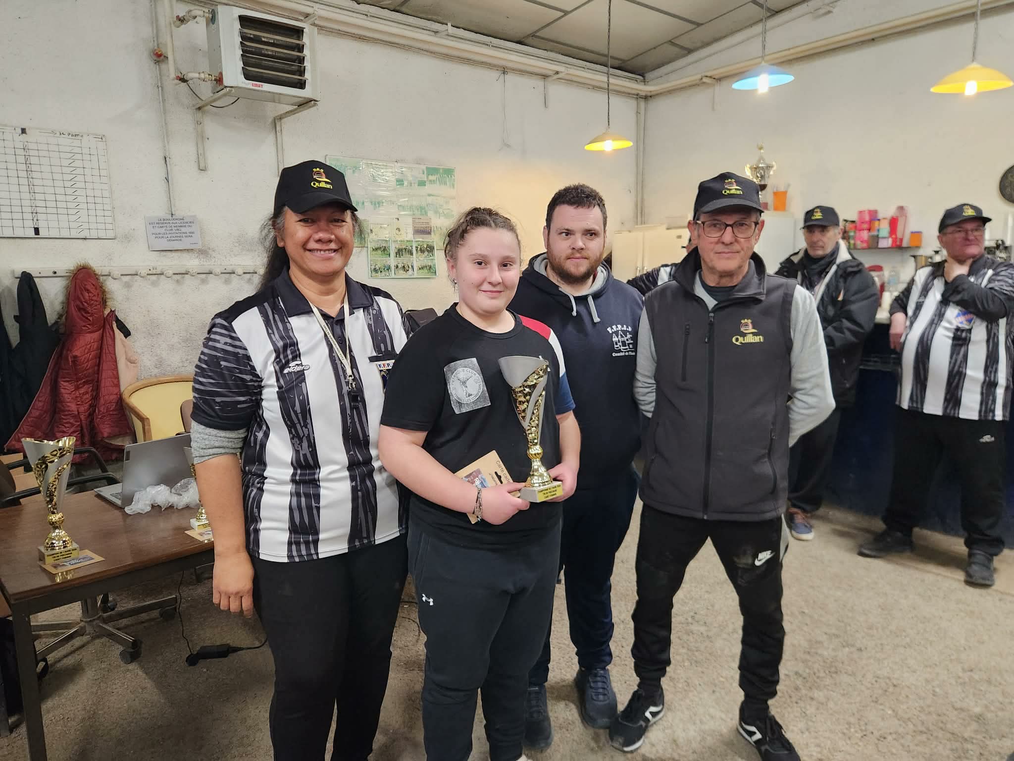 Bissiere-Agathe-championne-de-l-Aude-de-tir-de-precision-cadet-feminin