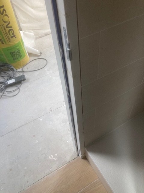 Avo renovation angers amenagement de combles escalier sur mesure placo plomberie electricite isolation sol tubage 52