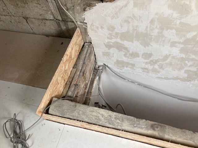 Avo renovation angers amenagement de combles escalier sur mesure placo plomberie electricite isolation sol tubage 10