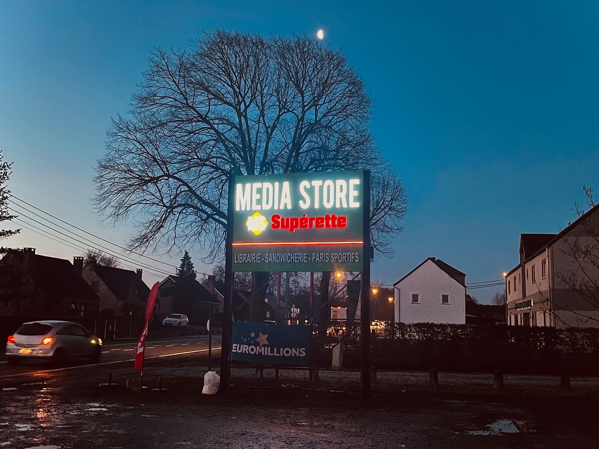 298596518 516275250500165 2185340002417539712 n