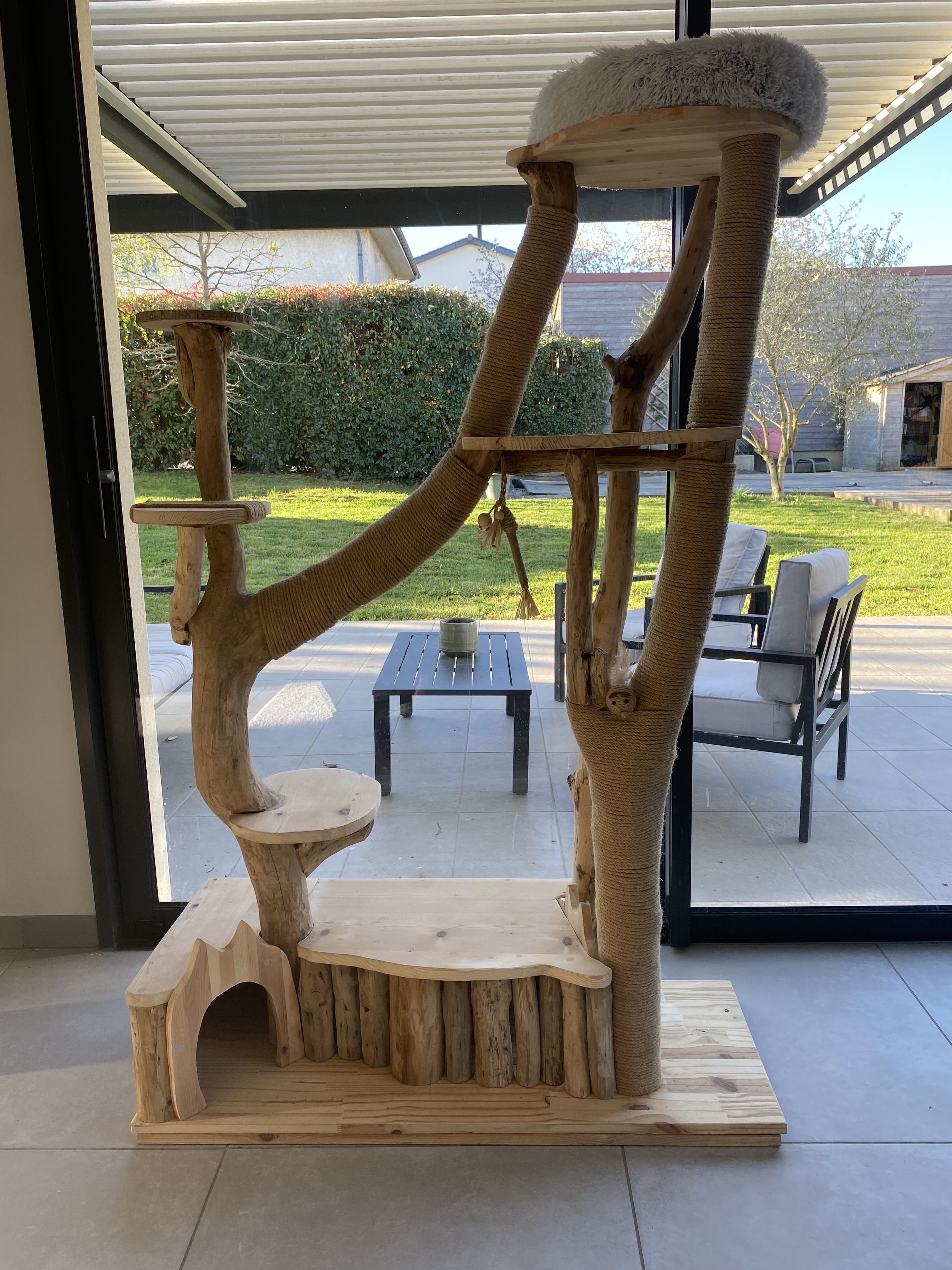 Ch adore arbre a chat design en bois xxl geant lyon beige original moderne birman bengal maine coon artisanat francais