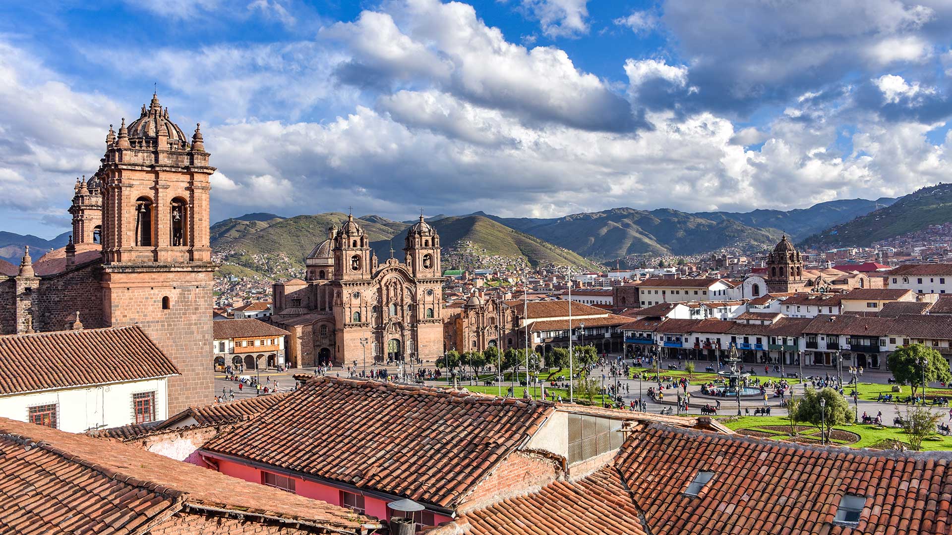 Cusco plaza view 2