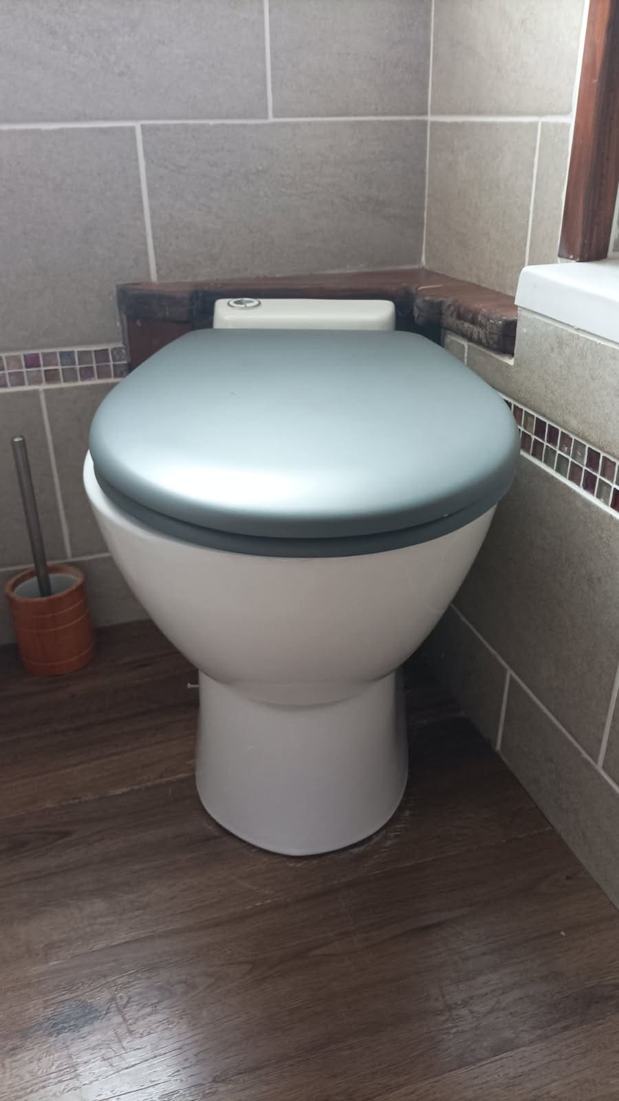 Problème de chasse d'eau d'un WC sanybroyeur SFA. Remplacement de l'intarrupteur de commande le la chasse d'eau. Fuite sur l'évacuation = modification de l'évacuation.
FJP Plomberie
FJP Plomberie Evrecy
Evrecy, Verson, fontaine étoupefour, Gavrus, Esquay notre dame, Villers bocage, Mondeville, Carpiquet, Cheux, Mouen, Breteville sur odon, Breteville sur laize, Breteville l'orgueilleuse, Fontenay le pesnel, Tilly sur seulle, Sainte honorine du fay, Baron sur odon, Tourville sur odon, Caen, Venoix.