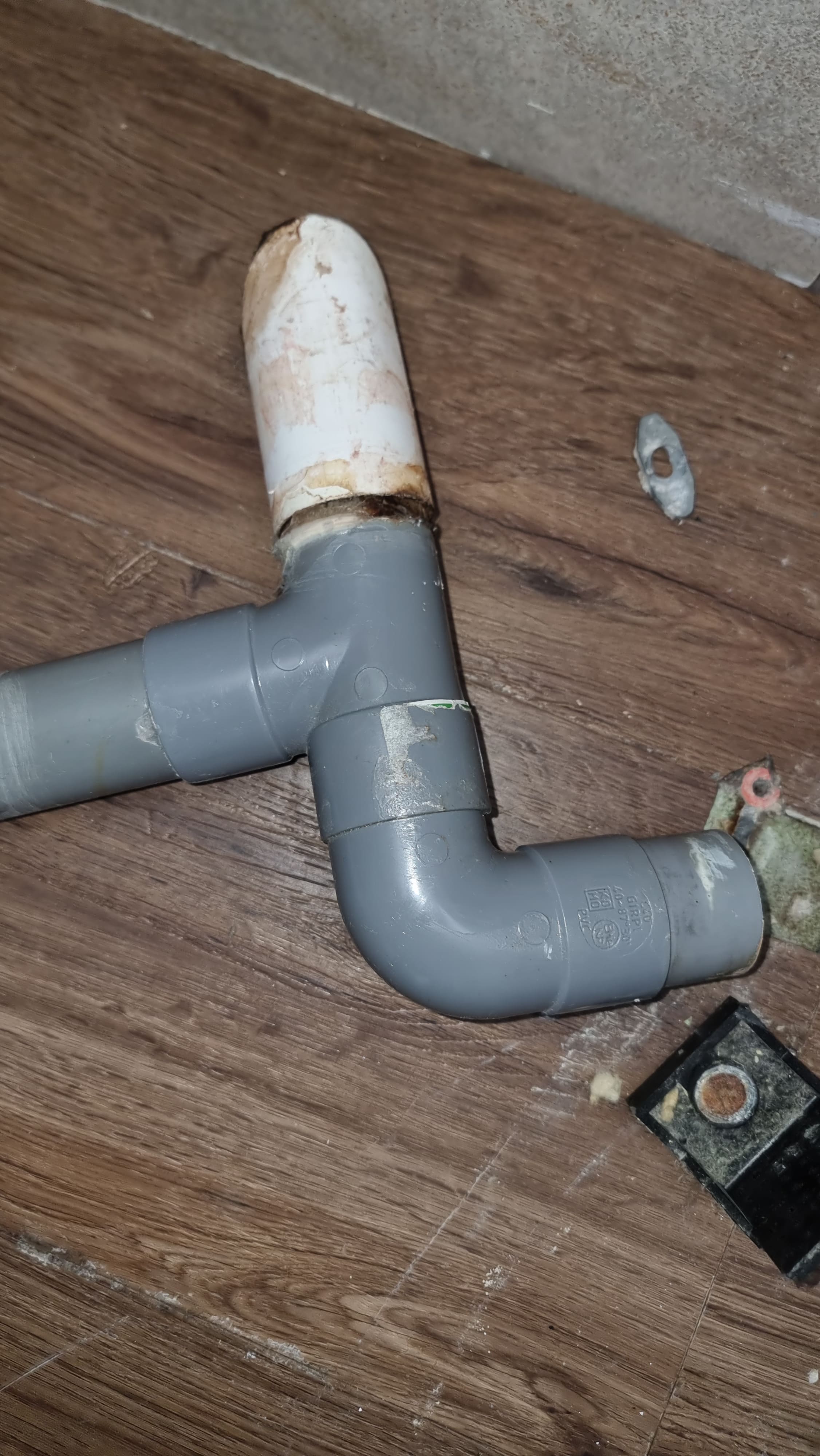 Problème de chasse d'eau d'un WC sanybroyeur SFA. Remplacement de l'intarrupteur de commande le la chasse d'eau. Fuite sur l'évacuation = modification de l'évacuation.
FJP Plomberie
FJP Plomberie Evrecy
Evrecy, Verson, fontaine étoupefour, Gavrus, Esquay notre dame, Villers bocage, Mondeville, Carpiquet, Cheux, Mouen, Breteville sur odon, Breteville sur laize, Breteville l'orgueilleuse, Fontenay le pesnel, Tilly sur seulle, Sainte honorine du fay, Baron sur odon, Tourville sur odon, Caen, Venoix.