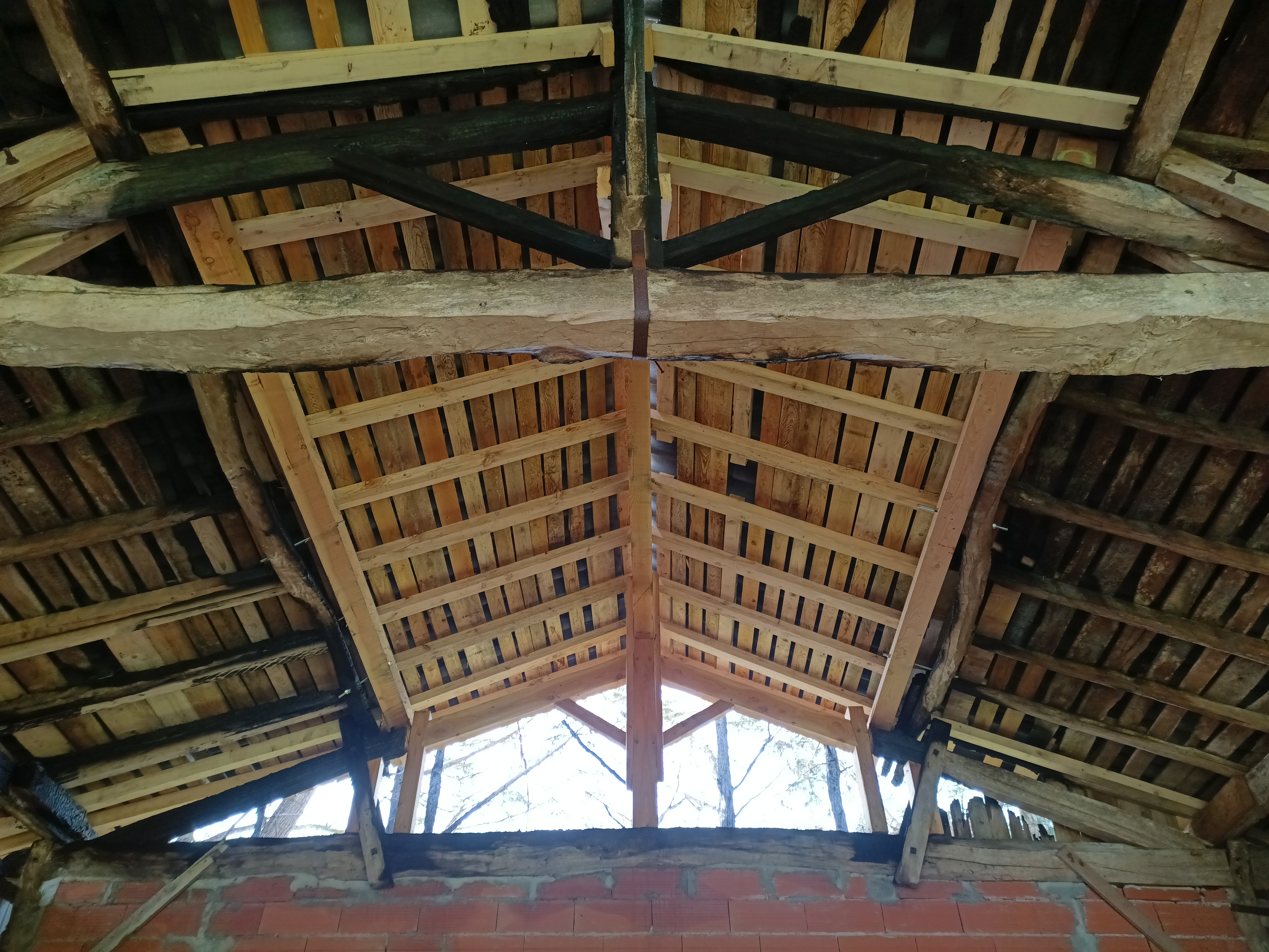 RENOVATION CHARPENTE