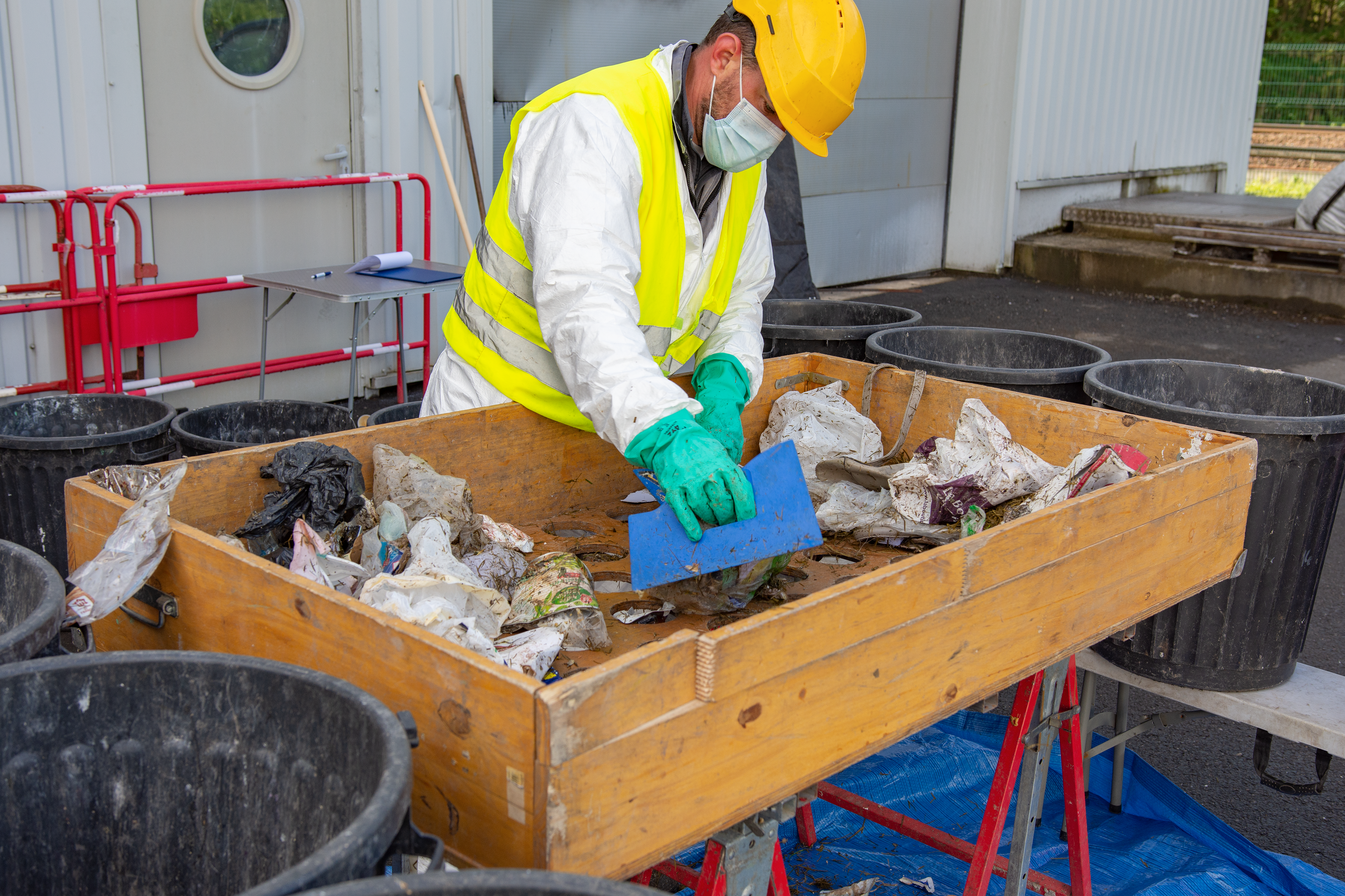 Tri avec raclette lors de caractérisation OM