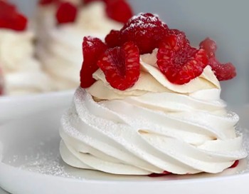 Pavlova-framboises